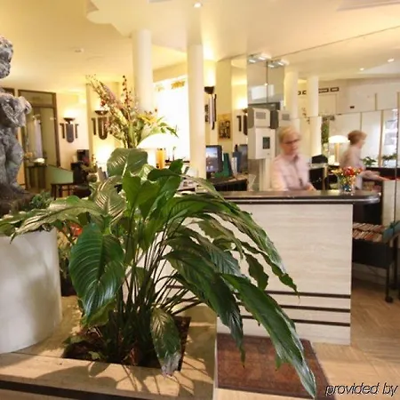Отель Occitania Centre Matabiau 2*