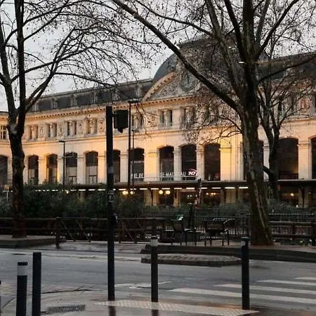 Отель Occitania Centre Matabiau 2*